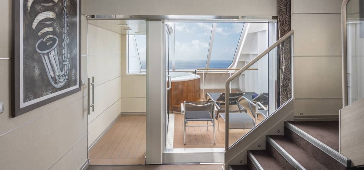 5- MSC YACHT CLUB <br> EL ESPACIO PRIVILEGIADO DEL MSC VIRTUOSA