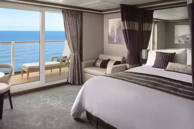 Suite Penthouse trasera con gran balcón